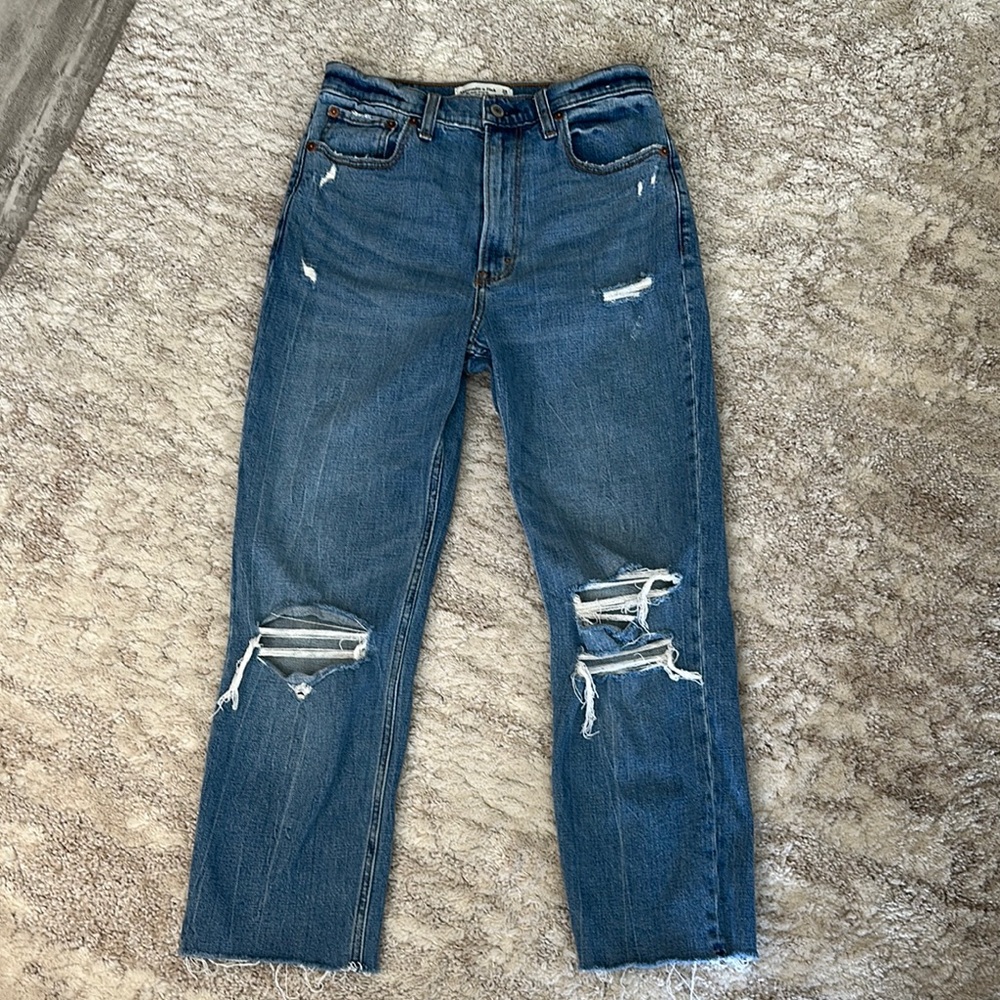 Abercrombie & Fitch The Ankle Straight Ultra High Rise Jeans